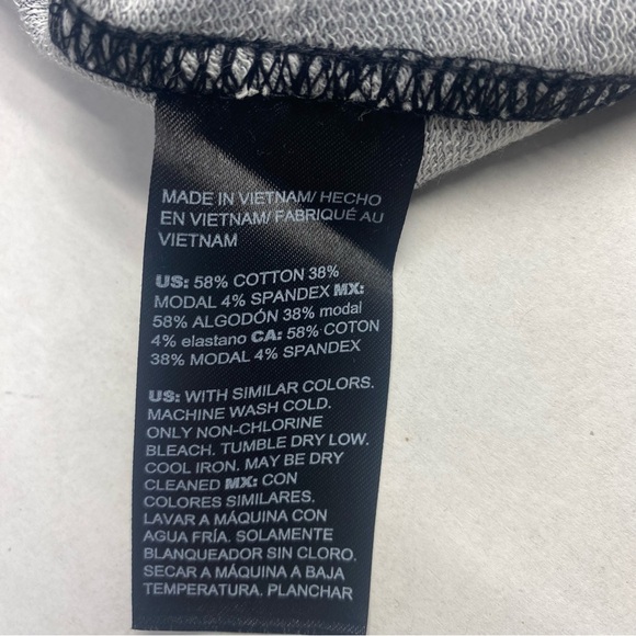 Chico's Women’s NWT Zenergy Bandana Tunic SZ 1 (8/10) Black/White 3/4 SL - Picture 8 of 14